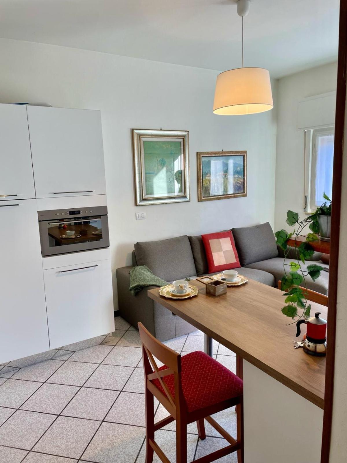 Bnbook Lago Maggiore Studio 2 Dormelletto Luaran gambar