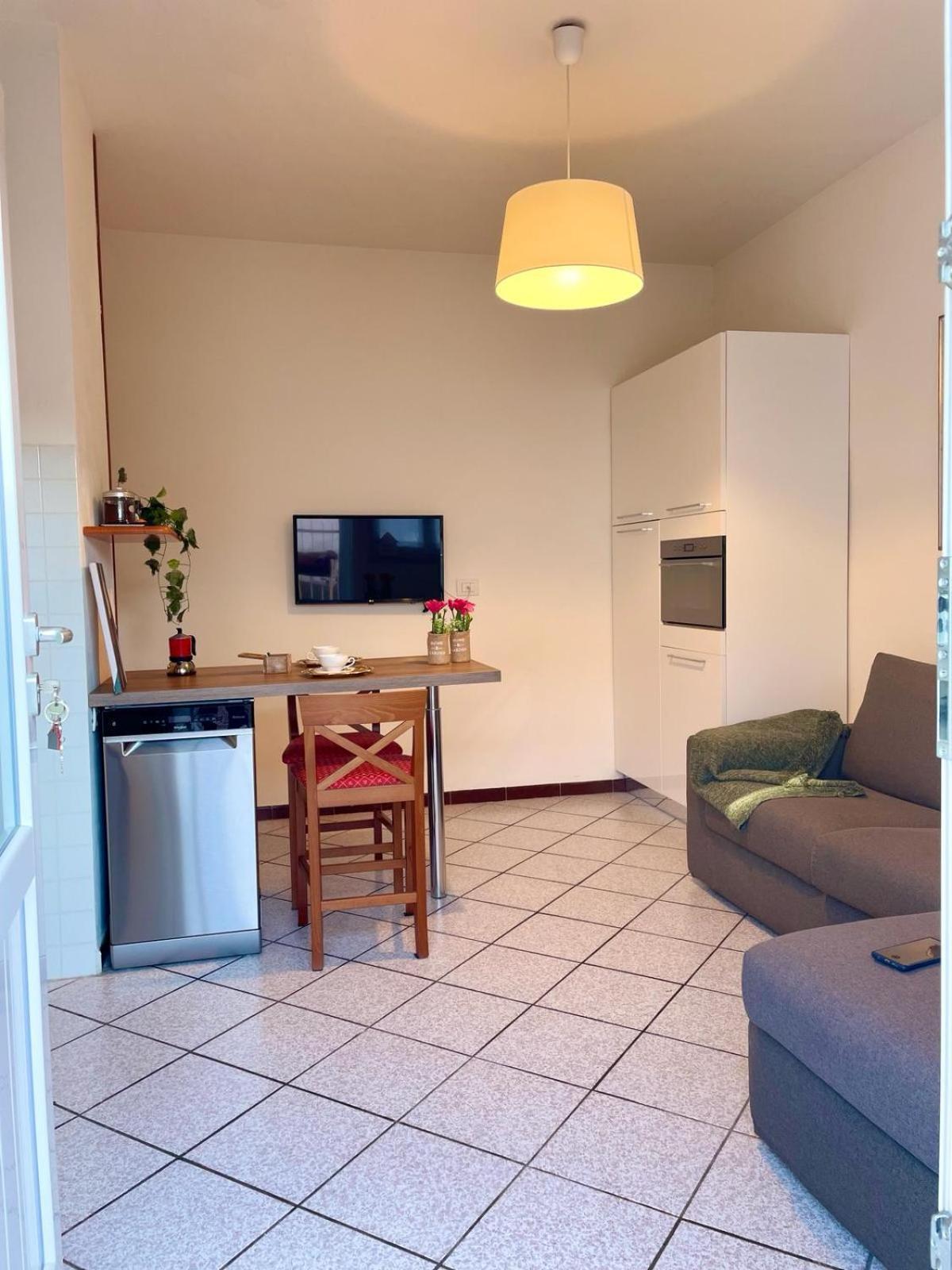 Bnbook Lago Maggiore Studio 2 Dormelletto Luaran gambar